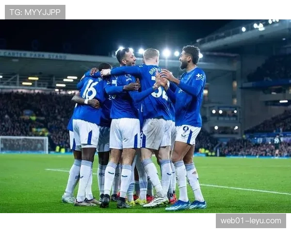 埃弗顿定位球战术显奇效,成冲击英超上游关键利器 埃弗顿定位球战术显奇效,成冲击英超上游关键利器