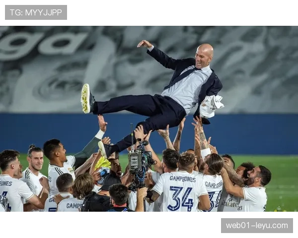 齐达内重返西甲,开启重振球队辉煌新征程 齐达内重返西甲,开启重振球队辉煌新征程