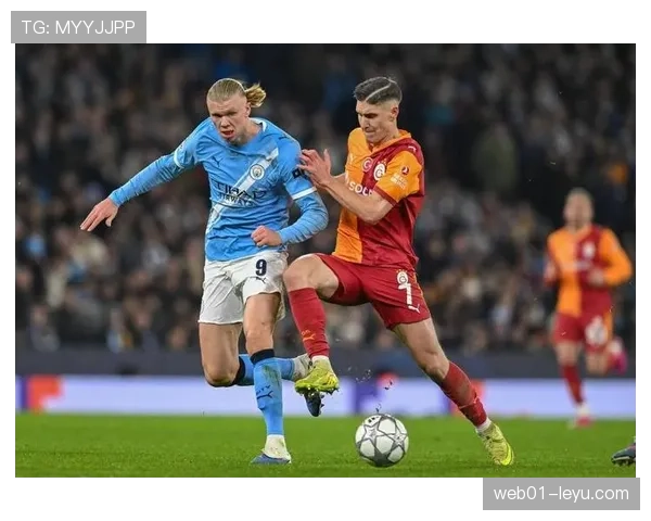 哈兰德莫尔德时期表现稳健,从小镇天才蜕变为欧洲赛场新星