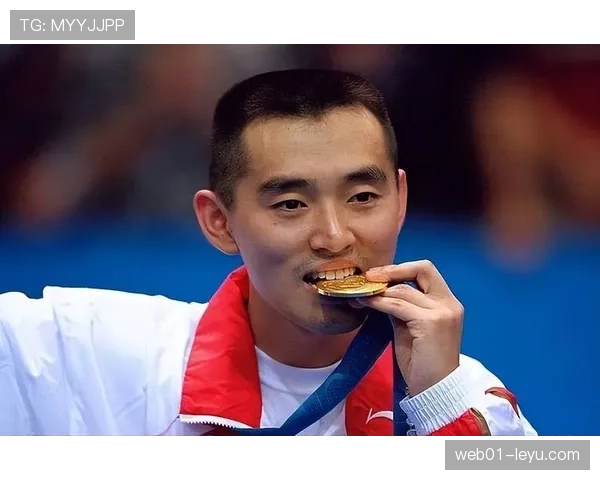 孔令辉当年赢球后喝到凌晨三点，第二天还能笑着上领奖台？